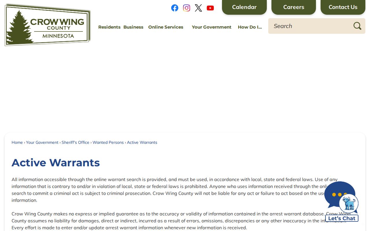 Crow Wing County Active Warrants page showing the notice above the Crow Wing County warrant records table